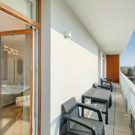 Aparts Care Beztroski Ku Morzu *